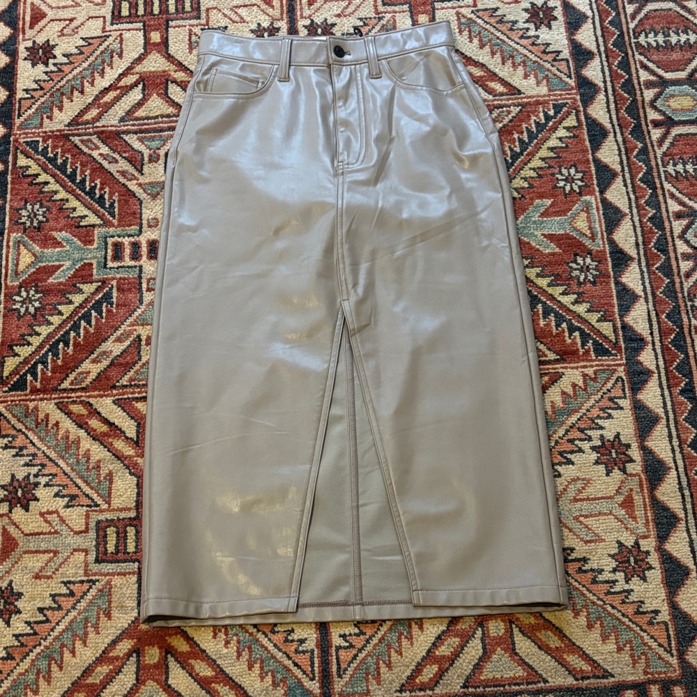 NWOT Abercrombie & Fitch Faux Vegan Leather Front Slit Midi Skirt Size 25 XS